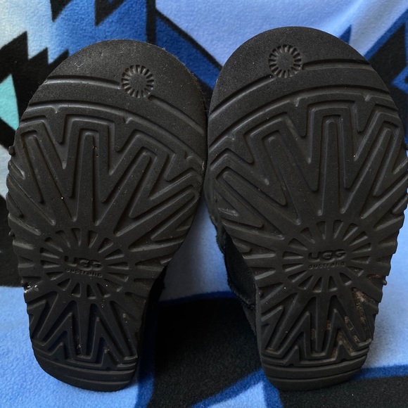 Black Tall UGG Boots, UGGs Children's 2 - Picture 3 of 4